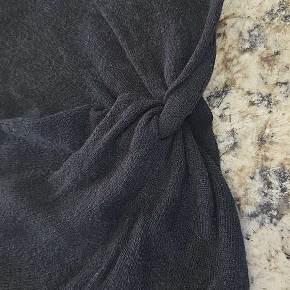 Line Knit Knotted Tank - Picture 6 of 6